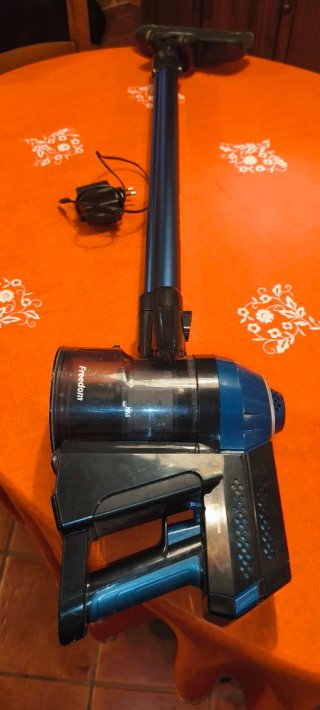 Hoover Freedom FD22BE 011 - Aspirapolvere 22.2V