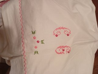 Sábanas de algodón con bordado floral