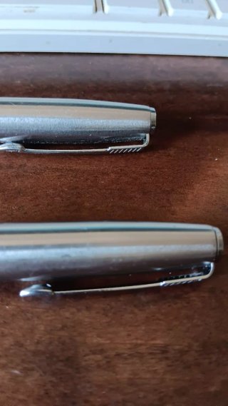 2 Plumas Parker Vintage