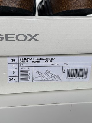 Sandalias Geox Plata Talla 38 nuevas