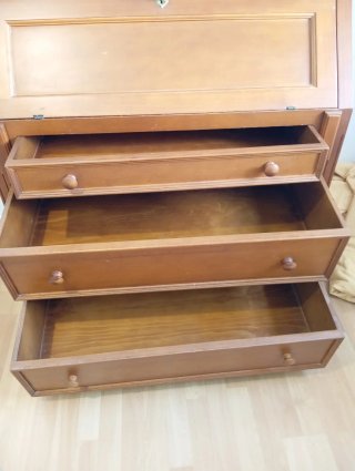 Scrivania con comodino in legno massello