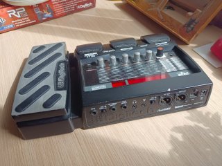 PARA REPARAR Digitech RP355 Procesador de Guitarra