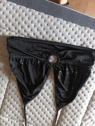 Ropa chica adolescente