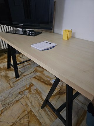 Scrivania 140×70cm circa