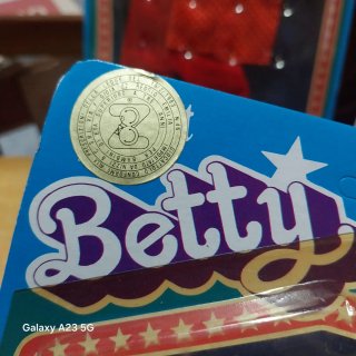 Betty - Vestiti blister anni 70/80 fondi magazzino