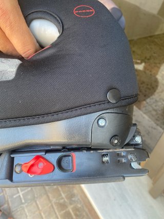 Silla coche Isofix roja y gris
