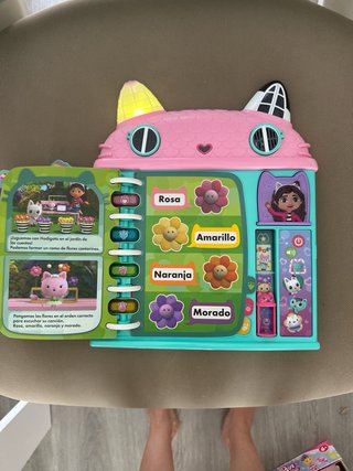 Libro interactivo la casa de Gaby Gato