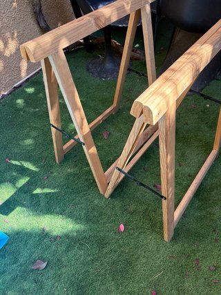 Caballetes de pino para mesa