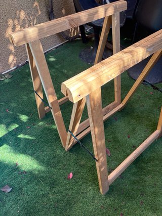 Caballetes de pino para mesa
