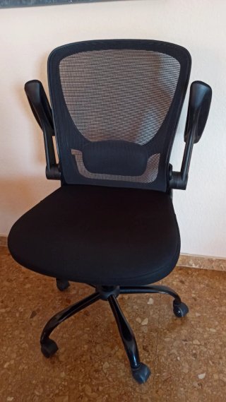 Silla de escritorio ergonómica negra