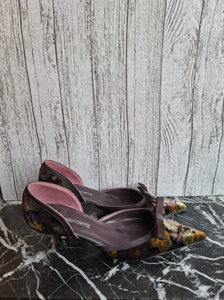 Zapatos Gloria Ortiz Talla 38
