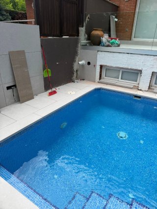 Albañil profesional Barcelona | Yeso y pintura