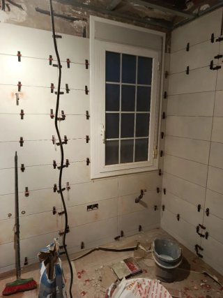 Albañil profesional Barcelona | Yeso y pintura