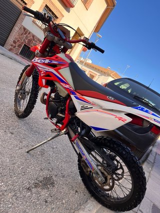 Beta RRT 49cc Enduro Roja y Blanca