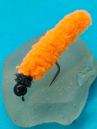 Ninfa de la pesca con mosca Mop (La Fregona)