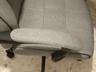 Sillón Gris Acolchado Cómodo 2025