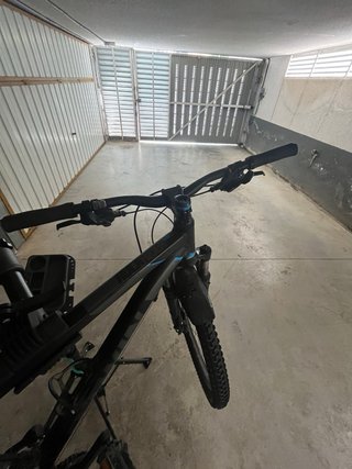 B'TWIN ROCKRIDER 520