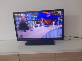 Televisor Philips LCD 32” con mando