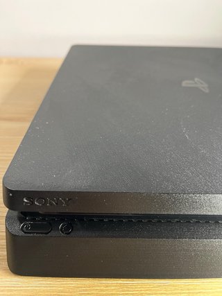 PS4 Slim 1TB + 2 Mandos + 6 Juegos [mantenimiento]