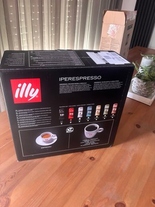 Cafetera Illy Y3.3 Iperespresso Negra