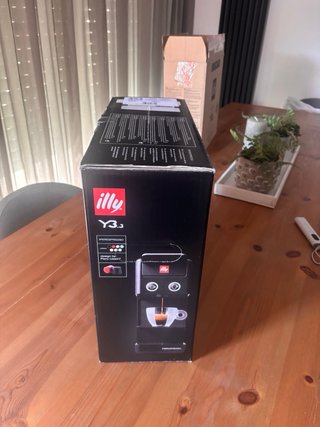 Cafetera Illy Y3.3 Iperespresso Negra