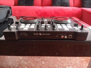 Controladora DJ Hercules DJ4SET