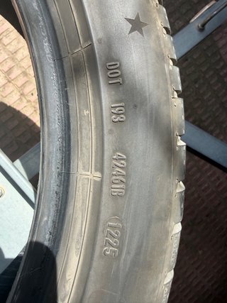 Pirelli Cinturato P7 255/40 R18 99Y