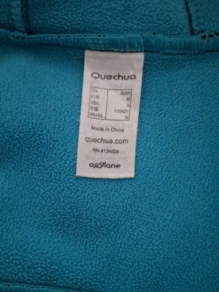 Anorak cortavientos con capucha, marca Quechua
