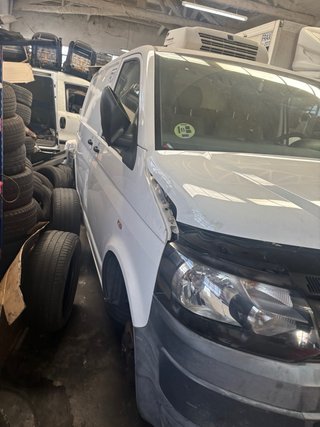 Volkswagen Transporter 2011 averiada