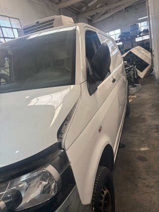 Volkswagen Transporter 2011 averiada