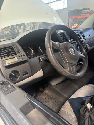 Volkswagen Transporter 2011 averiada