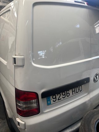 Volkswagen Transporter 2011 averiada