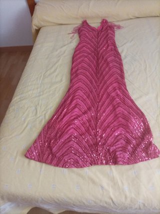 Vestido rosa con lentejuelas
