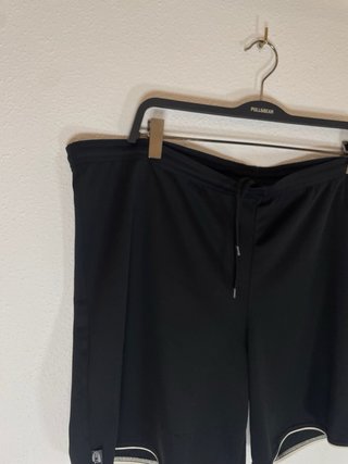 Pantalón corto Adidas negro