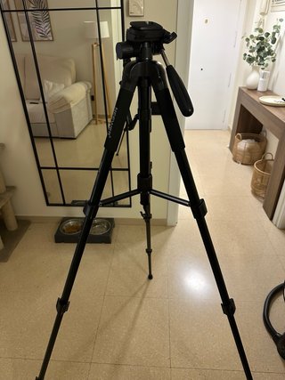Canon EOS 1200D + Trípode + Funda