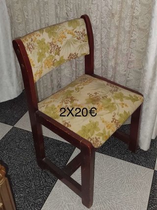 Cama con mesillas y colchón