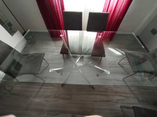 Mesa de Comedor de Cristal y Patas de  Acero Inox
