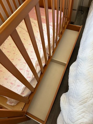 Cuna de bebé madera con osito