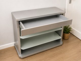 Mueble de Tv o zapatero con ruedas