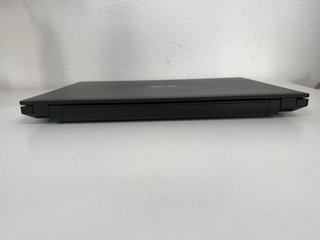 ASUS P2520L i7 8GB RAM 120GB SSD