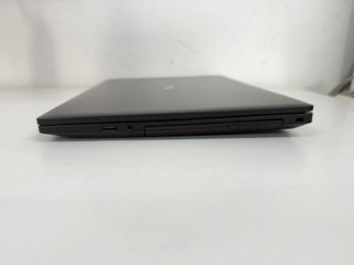 ASUS P2520L i7 8GB RAM 120GB SSD