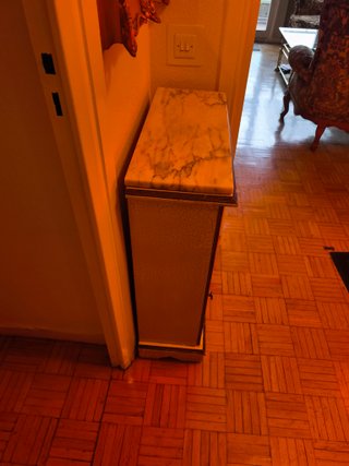 Mueble recibidor madera y mármol