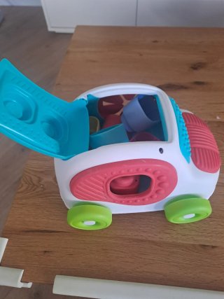 Coche piezas motricidad juguete nuevo
