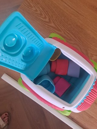 Coche piezas motricidad juguete nuevo