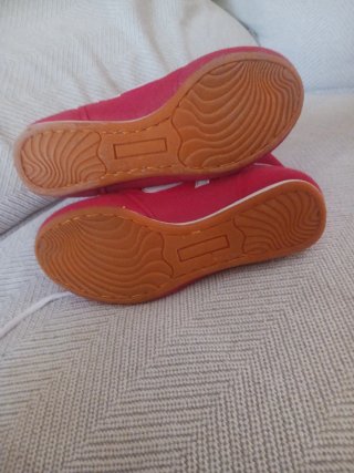 Zapatillas de boxeo rojas y blancas