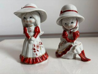 Figuras porcelana niñas con sombrero