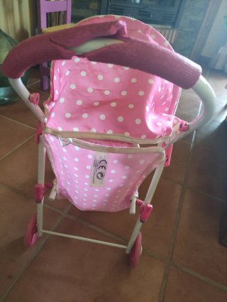 Silla de muñecas rosa lunares