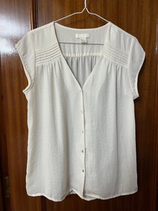 Blusa H&M crema manga corta