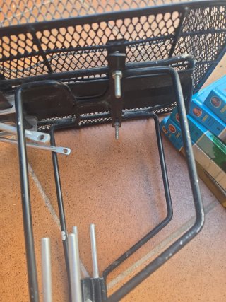 Cesta de bicicleta trasera, de malla negra BTWIN