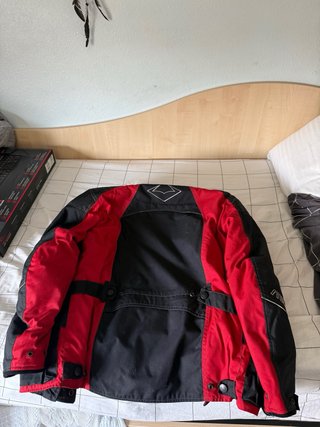 Chaqueta de moto Mline negra y roja